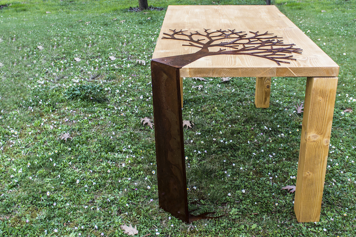 TREE LEGS TABLE LOMBROSODESIGN